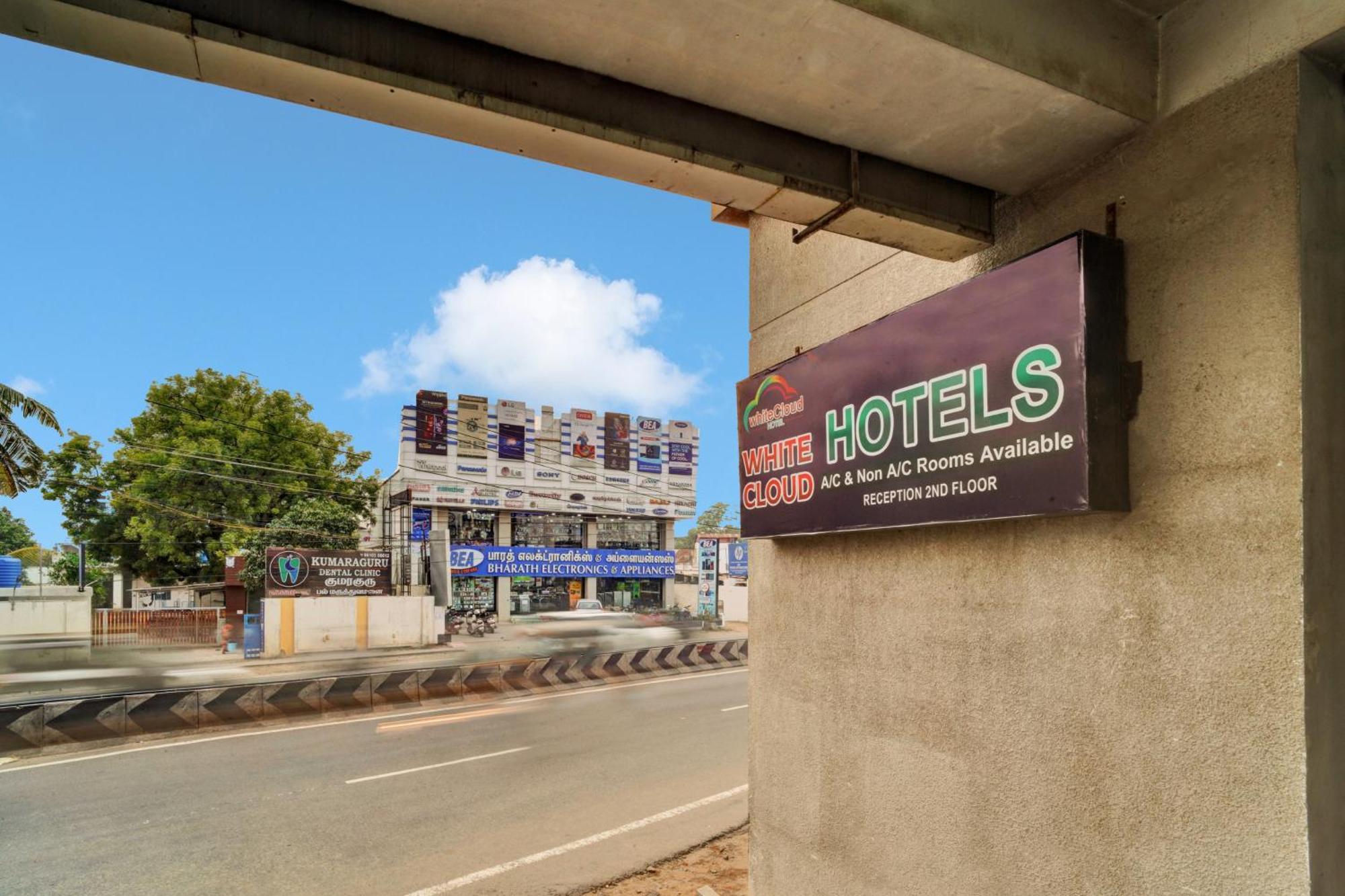Hotel O Jk Inn ティルプル エクステリア 写真